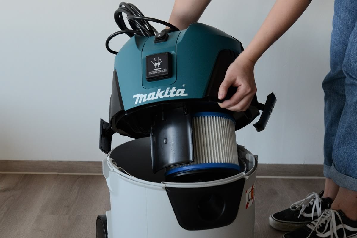 Aspirateur 25 l 1000 W 210 mbar Makita